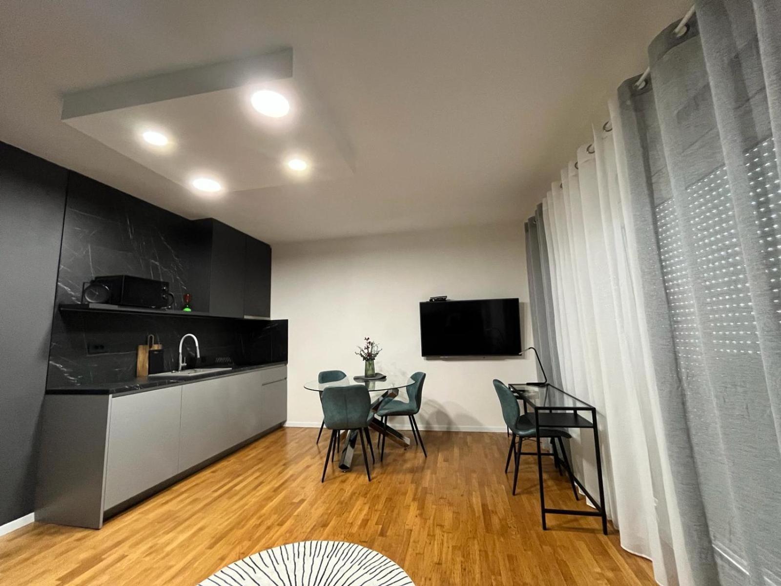 Apartman 4U Velika Gorica Near Zagreb Airport ภายนอก รูปภาพ